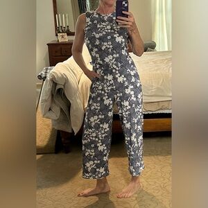 Sleeveless Navy & White Floral Michael Kors Jumpsuit small